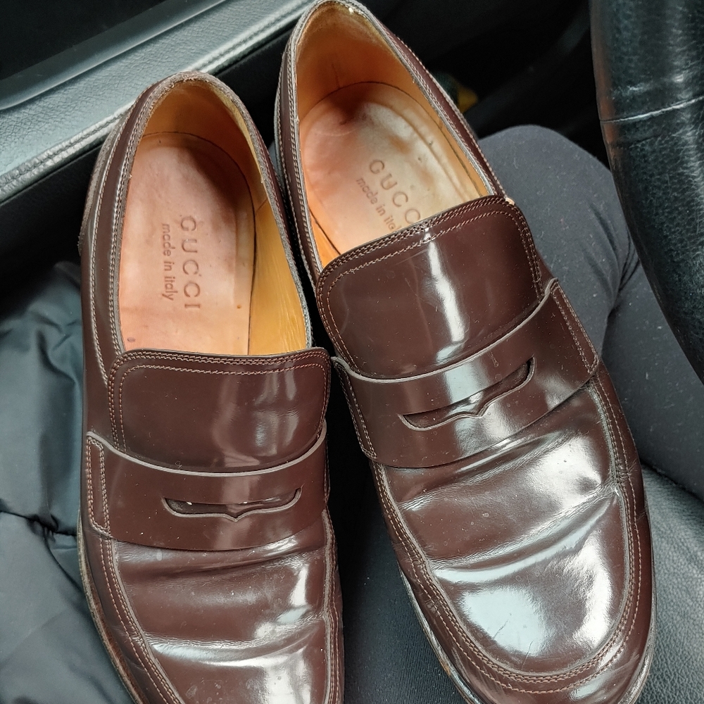 Mens size 9 gucci dress shors